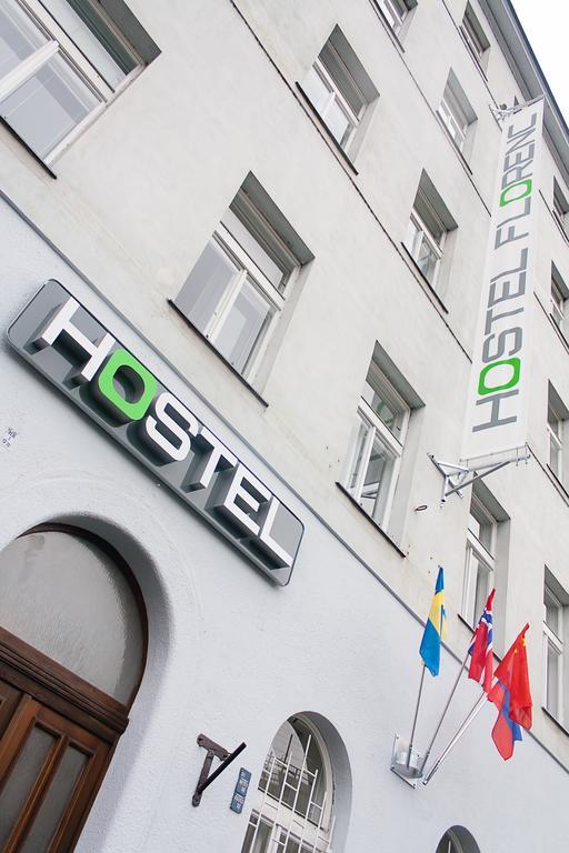 Hostel & Hotel Florenc Praag Buitenkant foto